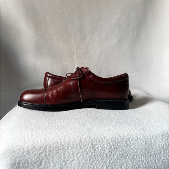 Rockport Men’s Size 10M Brown Leather Dress Shoes. - Picture 4 of 16